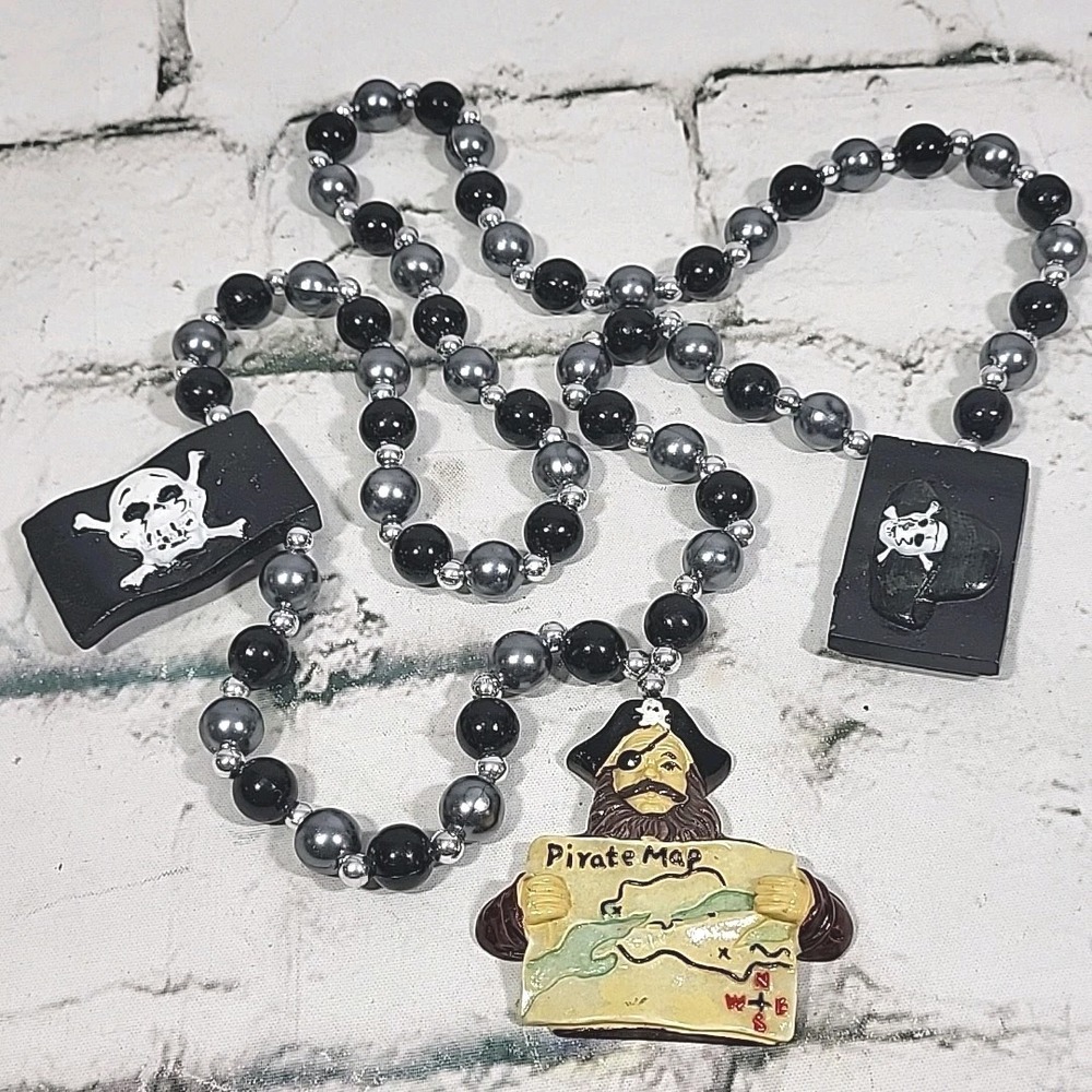 Pirate Themed Mardi Gras Party Beads Chunky Black Silver New Orleans Necklace